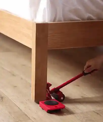 Tool lifting furniture