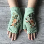 Christmas Sale  Women's Knitted Gloves Flower Gloves - Image 2