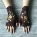 Christmas Sale  Women's Knitted Gloves Flower Gloves - Image 3