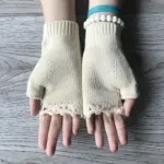 Christmas Sale  Women's Knitted Gloves Flower Gloves - Image 4