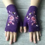 Christmas Sale  Women's Knitted Gloves Flower Gloves - Image 8