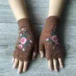 Christmas Sale  Women's Knitted Gloves Flower Gloves - Image 9